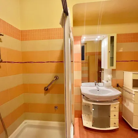 Cinthia アパート *